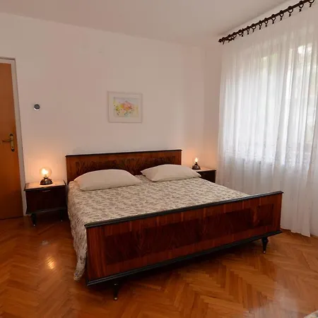 Apartment Creska 629 *