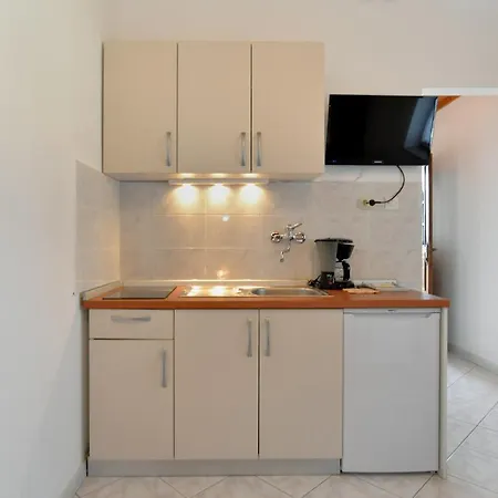 Apartman Creska 629 *