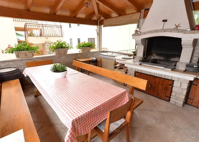 Creska 629 Apartman *